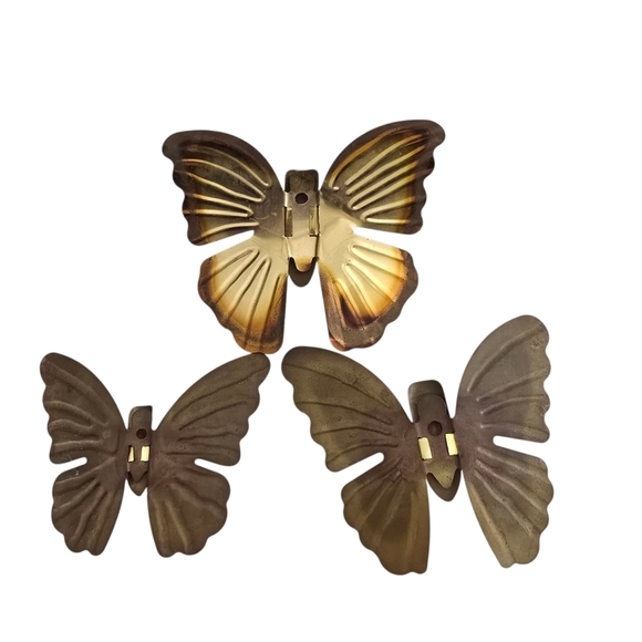 Vintage Brass Butterfly Wall Décor Set of 3 — Mid Century Hollywood Regency Boho - Picture 6 of 6